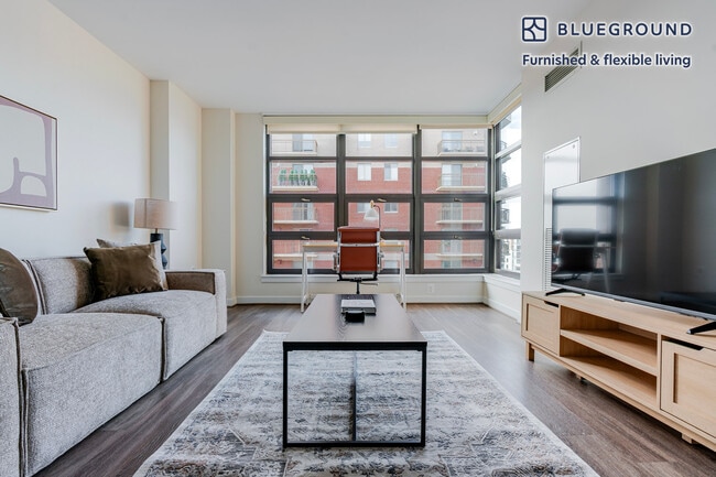 3444 Fairfax Dr unit FL12-ID1227, Arlington, VA 22201 - photo 4