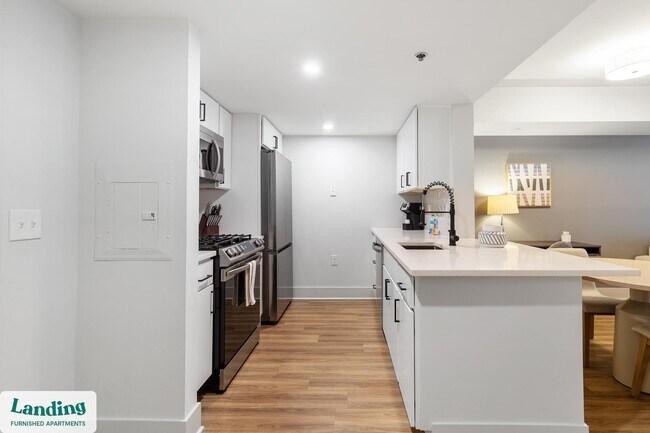 1221 S Eads St unit 2-0516, Arlington, VA 22202 - photo 5