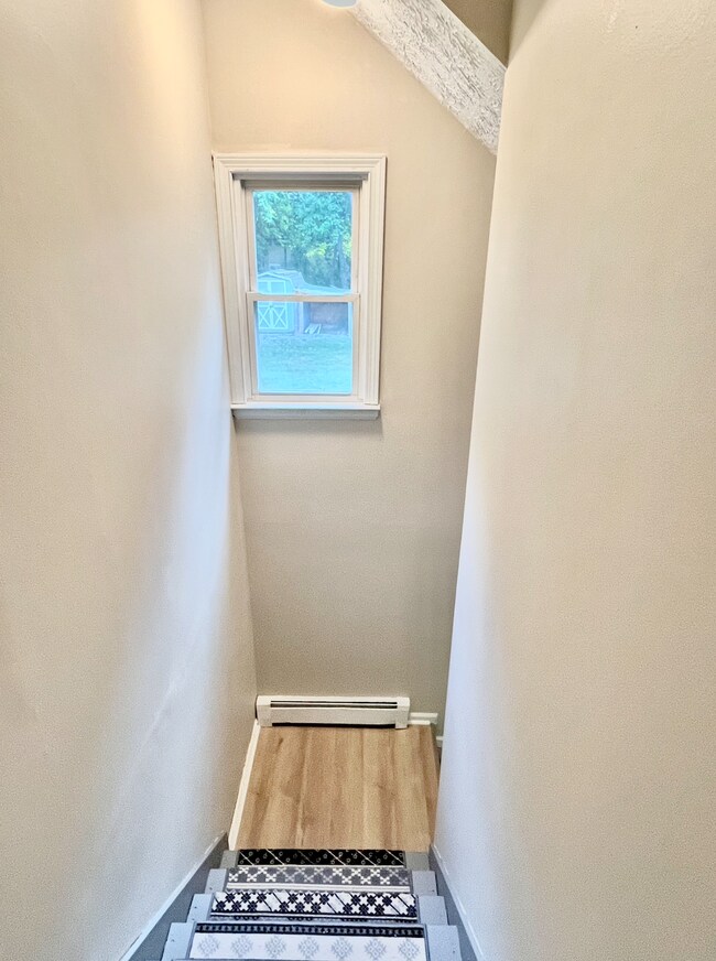 360 Pleasant Valley Rd unit D, South Windsor, CT 06074 - photo 5