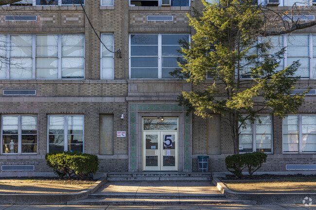 Fanny Meyer Hillers School