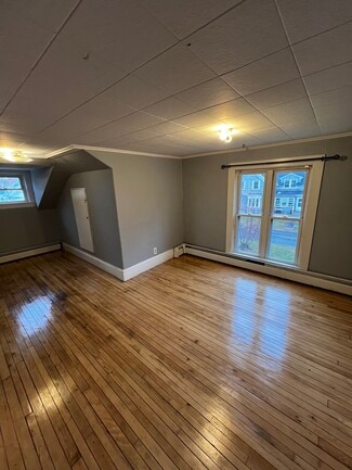 2 North St Unit 2, Fairfield, ME 04937