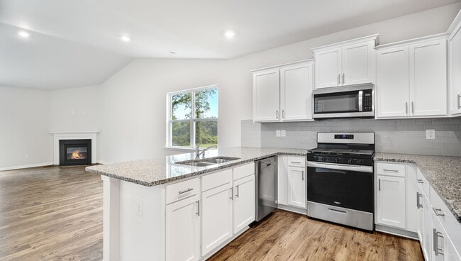 201 Ridge Climb Trail unit 36209001, Greer, SC 29651 - photo 6