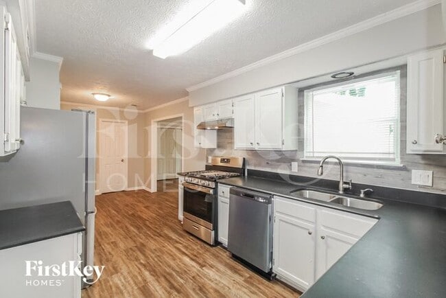 5695 Sugar Creek Ct, Norcross, GA 30093 - photo 5