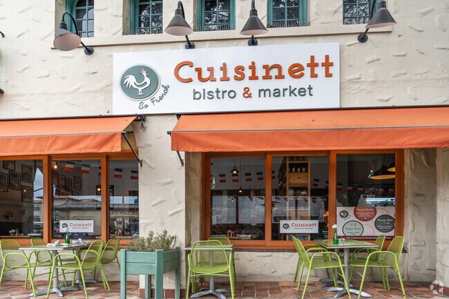 Cuisinett is a a popular restaurant near Clearfield Park.