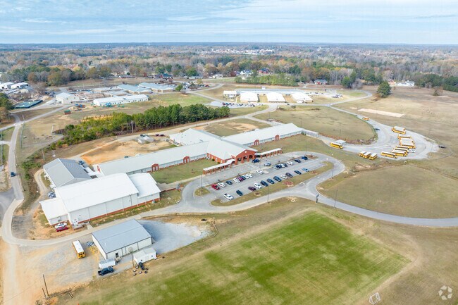 Clanton Middle School is a great place for kids to learn in a positive classroom environment.