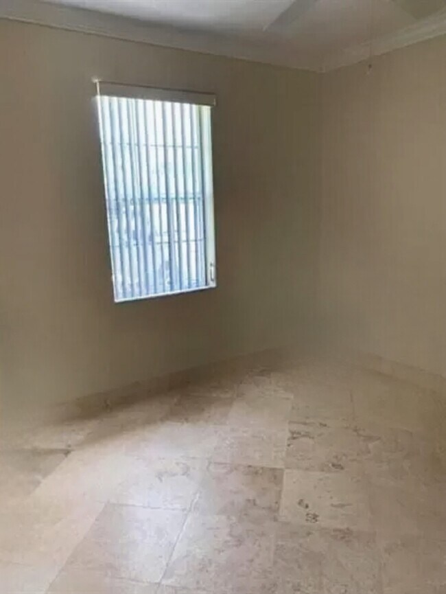 Large Bedroom