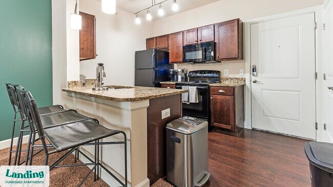 2745 Westpointe Dr unit 925.1407601, New Braunfels, TX 78132 - photo 7