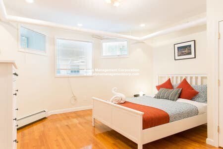22 Euston St unit 2, Brookline, MA 02446 - photo 6