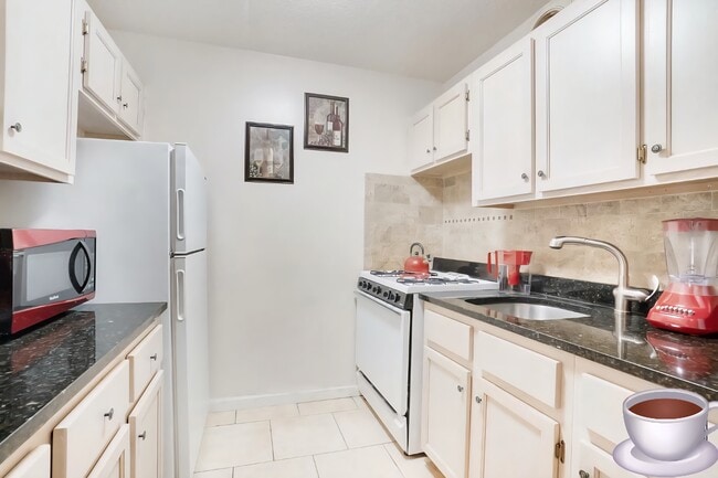 136 W 117th St unit 2, New York, NY 10026 - photo 7