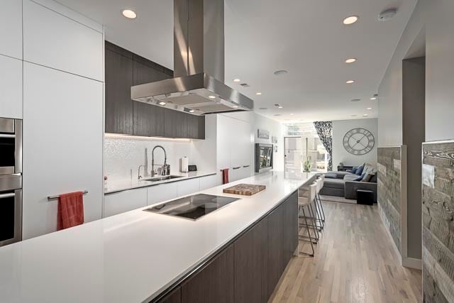 3544 N Reta Ave unit 1, Chicago, IL 60657 - photo 1