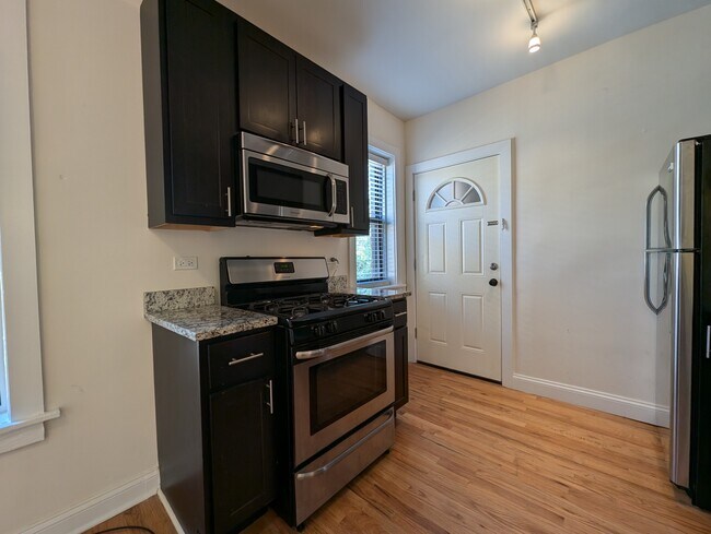 4036 N Ashland Ave unit 40-3W, Chicago, IL 60613 - photo 7