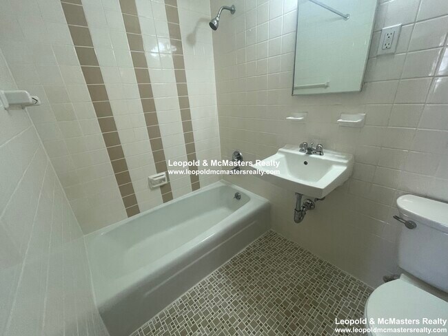 164 N Beacon St unit 2, Brighton, MA 02135 - photo 5