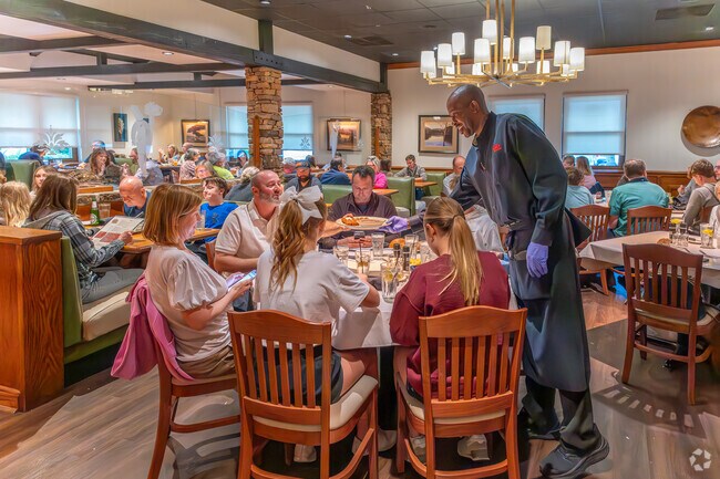 The Chop House in Highland Park is a highly-rated steakhouse featuring premium steaks, chops, and fresh seafood.