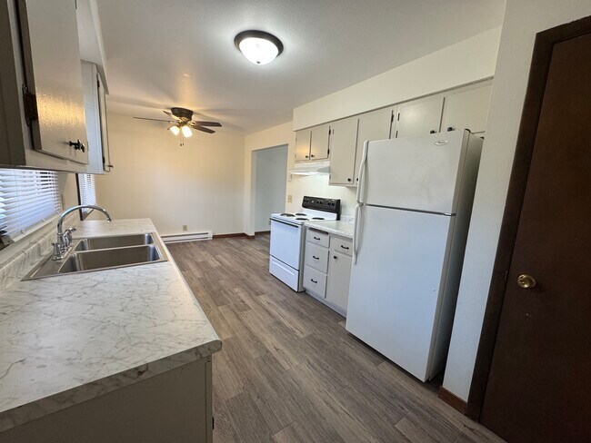 3017 Pine Lodge Rd, Eau Claire, WI 54701 - photo 6