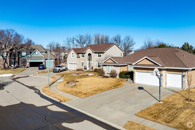Ranch-style homes are common throughout the Mission Park neighborhood.
