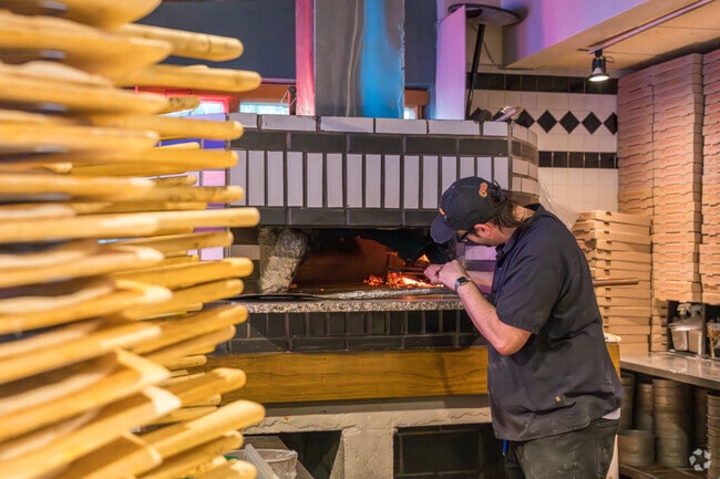 The wood-fired pizza is something special at Faccia Luna Pizzeria in Tusseyview.