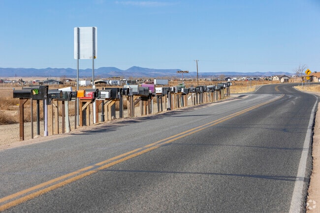 You’re likely to meet a new neighbor while checking the mail in Wineglass Acres.