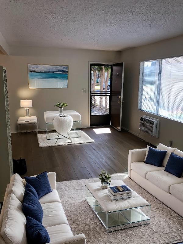 460 S Olive St Unit E, Orange, CA 92866