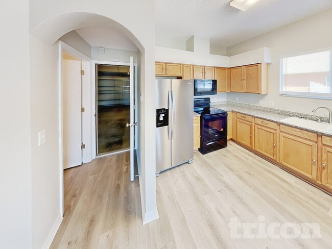 12603 Longcrest Dr, Riverview, FL 33579 - photo 6