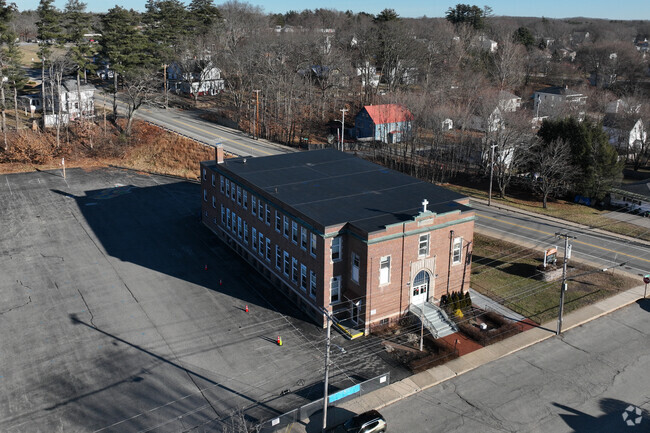 St Thomas Consolidated School serves grades PK-6.