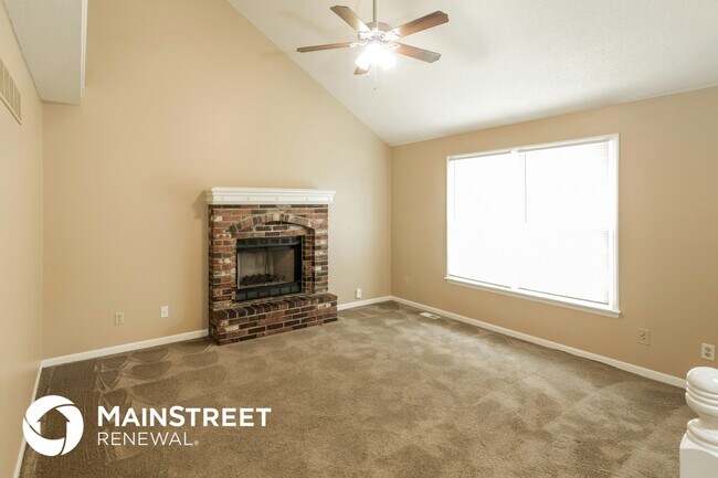 525 Kenneth Ln, Belton, MO 64012 - photo 5