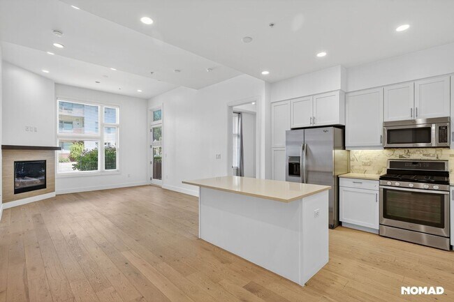 Peloton Condominiums, Boulder, CO 80303 - photo 2