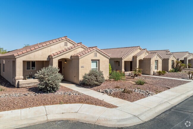 The median home price in Cielo Verde is $368,900.