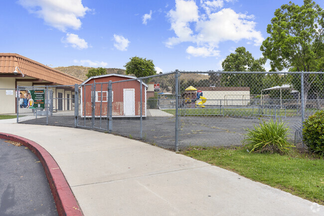 Avaxat Elementary School offers plenty of fun after school activities.