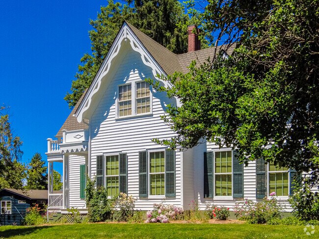 he Bigelow House Museum is dedicated to preserving and interpreting the early history of Olympia