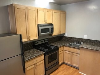 404 12th St Unit 204, Sacramento, CA 95814