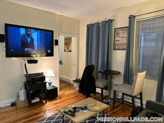890 Huntington Ave Unit 4, Boston, MA 02115