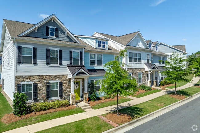 Townhomes bring affordable housing options to more residents of Huntersville.