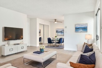 1475 S Canfield Ave, Los Angeles, CA 90035