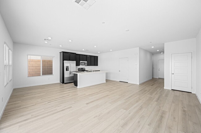 3350 Dancing Waters St, Las Vegas, NV 89129 - photo 5