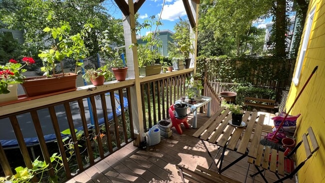 152 Raymond St, Cambridge, MA 02140 - photo 2