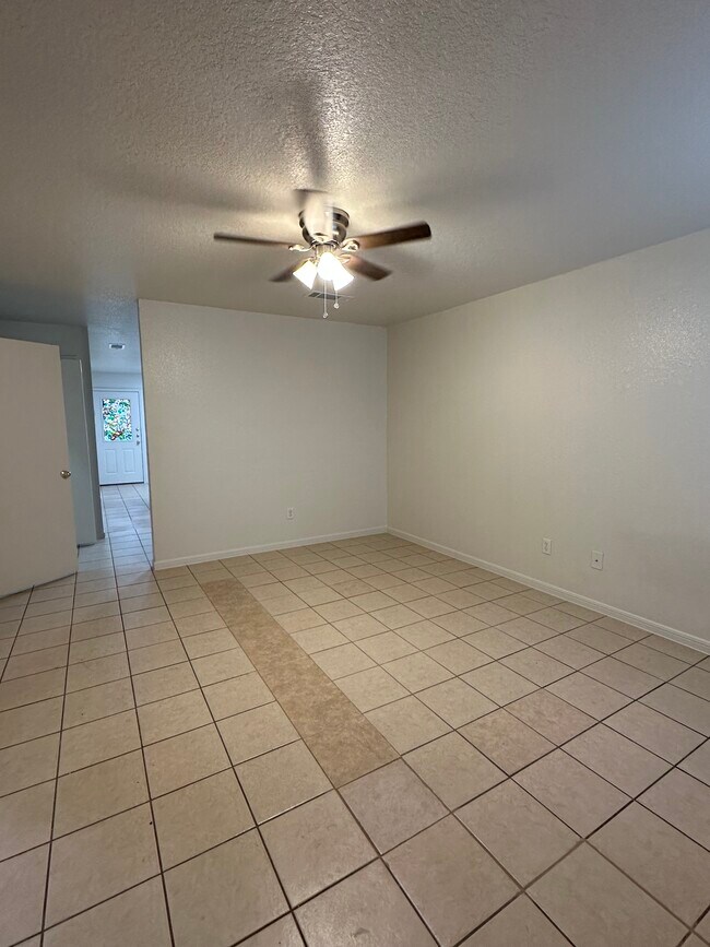409 Justin Ln unit A, Harker Heights, TX 76548 - photo 3