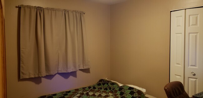 574 37th Ave NE unit Upstairs, Minneapolis, MN 55421 - photo 7