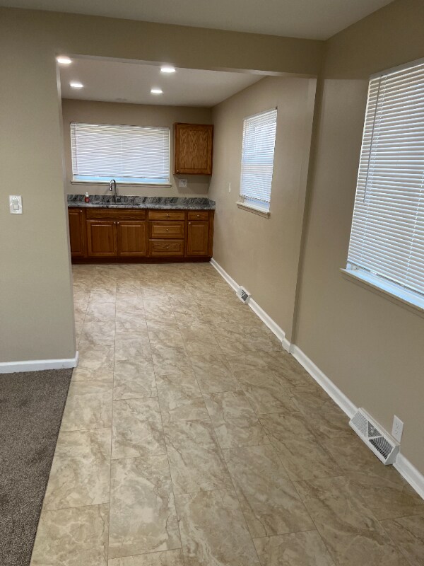 3588 Toepfer Rd, Warren, MI 48091 - photo 7