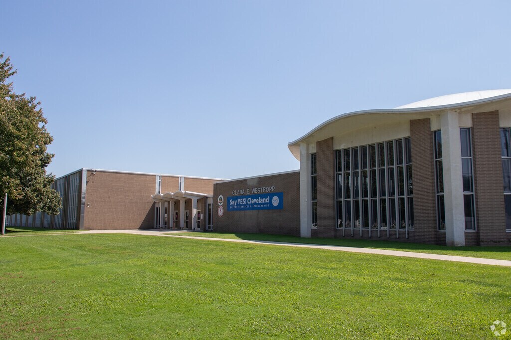 Clara E Westropp School provides education in the neighborhood of 
Riverside