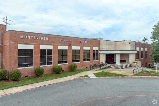 Montevideo Middle School has 613 students in grades 5-8 with a student-teacher ratio of 12 to 1.