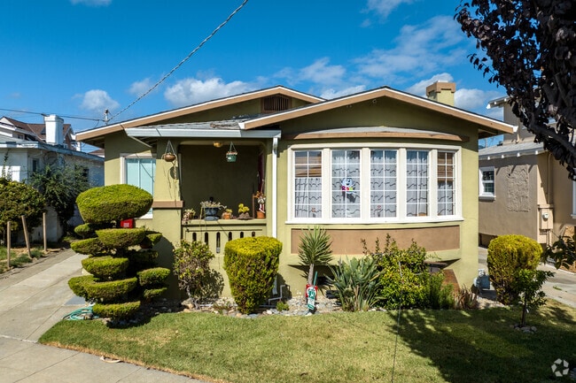 A Craftsman home with a meticulous garden in the Wentworth Holland neighborhood in Oakland.