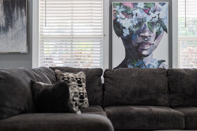 6710 Myrna Dr unit ID1241872P, Tampa, FL 33619 - photo 4