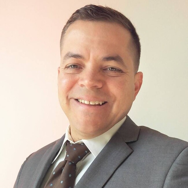 Agent Photo