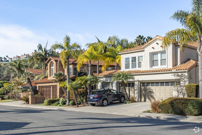 Niguel Summit features larger 1980s Spanish Revival and Mediterranean-style homes up to 3,500 square feet.
