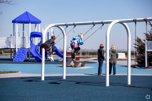People like to gather at Fireman's Park