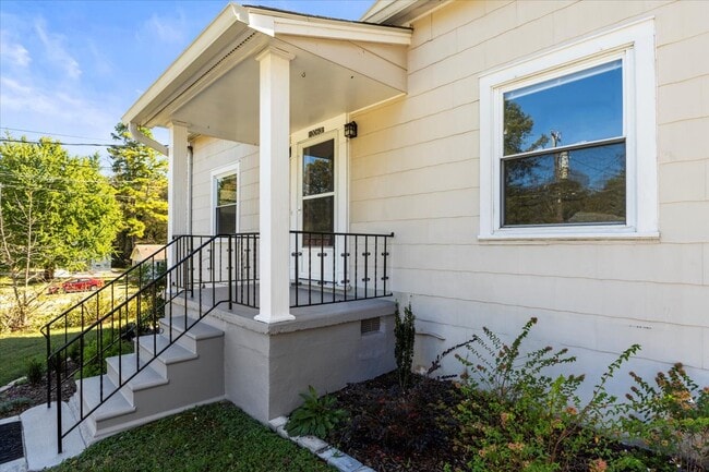 10060 Central Dr unit B, Ooltewah, TN 37363 - photo 4