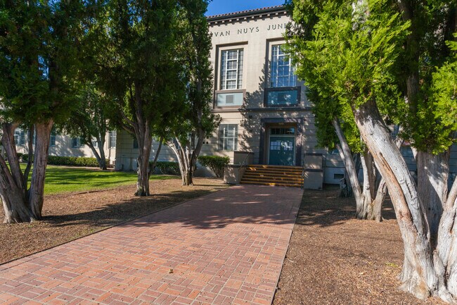 Van Nuys Middle School provides education in nearby Van Nuys.