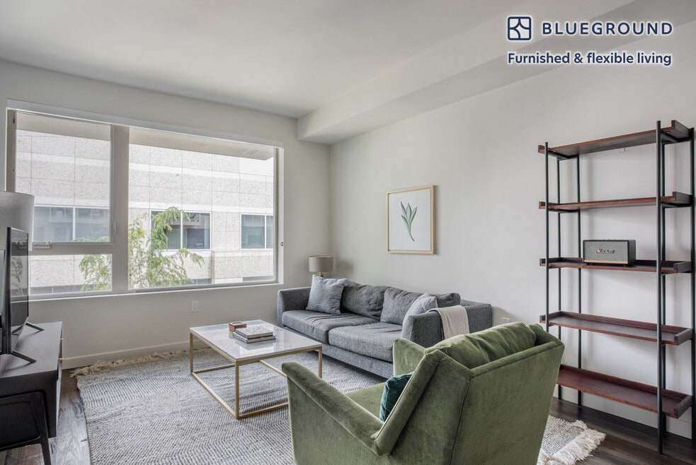 2435 S Sepulveda Blvd unit FL6-ID1046, Los Angeles, CA 90064 - photo 1