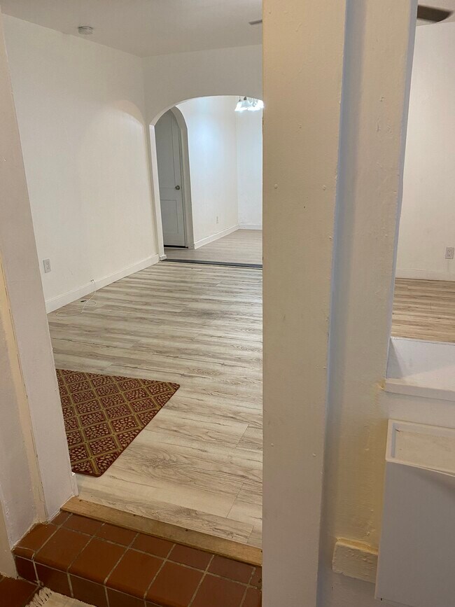 1588 NE 110th St unit 1, Miami, FL 33161 - photo 3