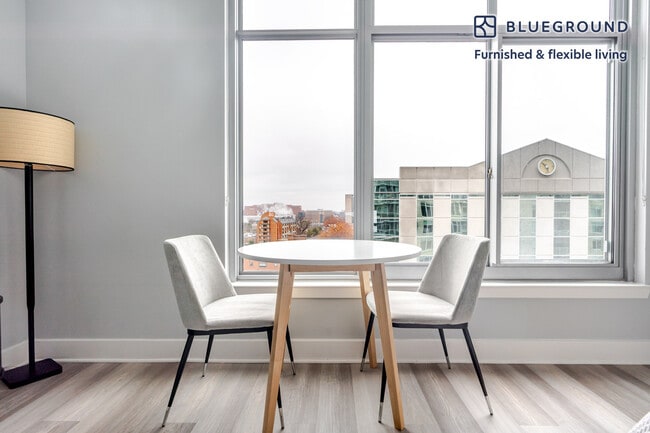 4850 Rugby Ave unit FL8-ID1062, Bethesda, MD 20814 - photo 6